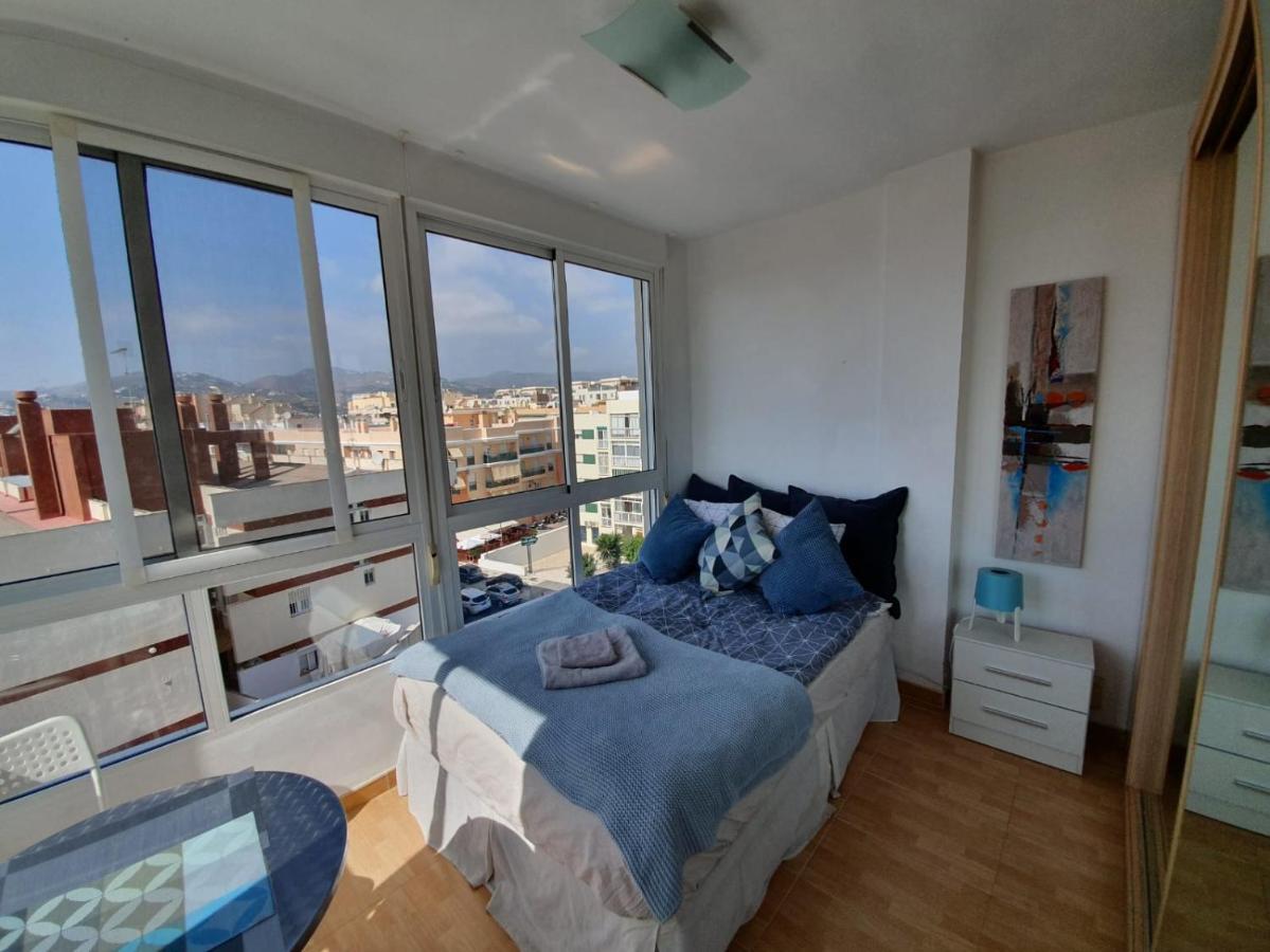 Mini Penthouse Close To Beach With Nice Seaviews Nerja Ngoại thất bức ảnh